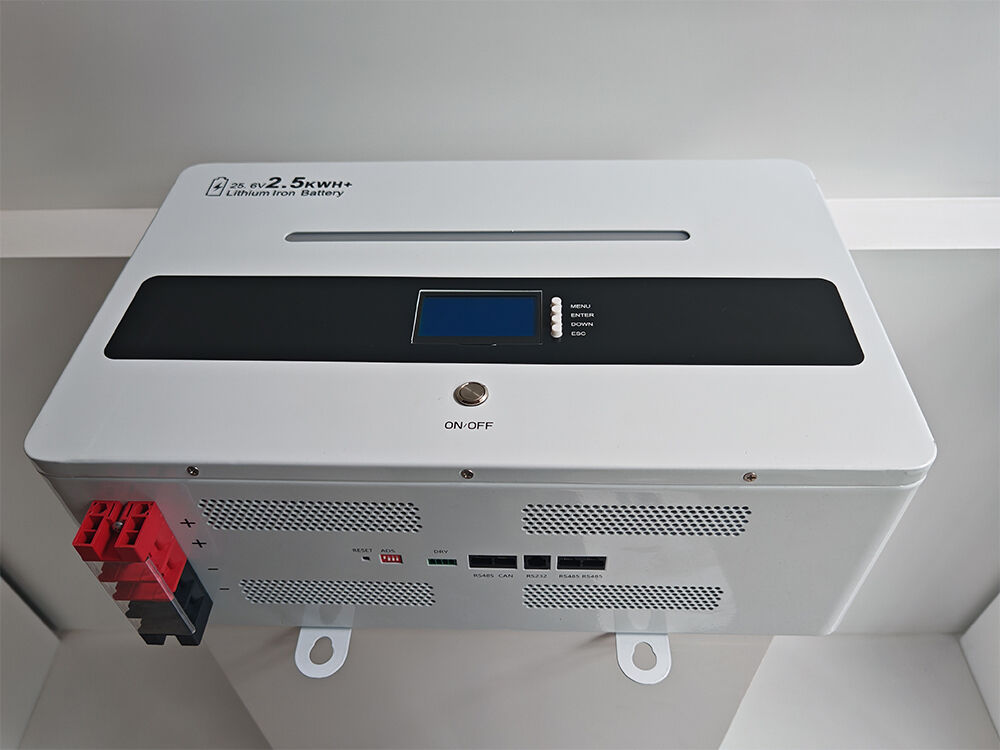 25.6V 100Ah Wall Mounted Energy Storage Power Supply Untuk Instalasi Menghemat Ruang